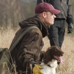 En man och hans hund